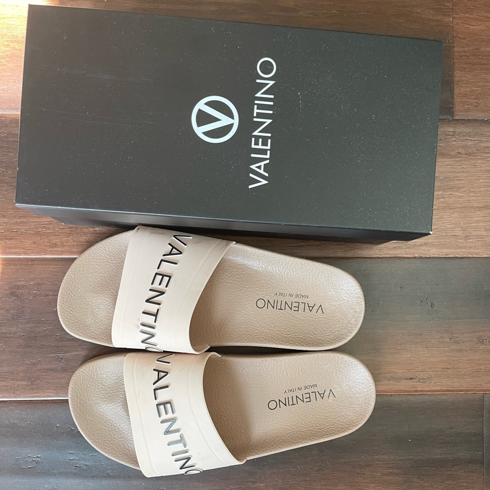 Valentino slides size 39/9